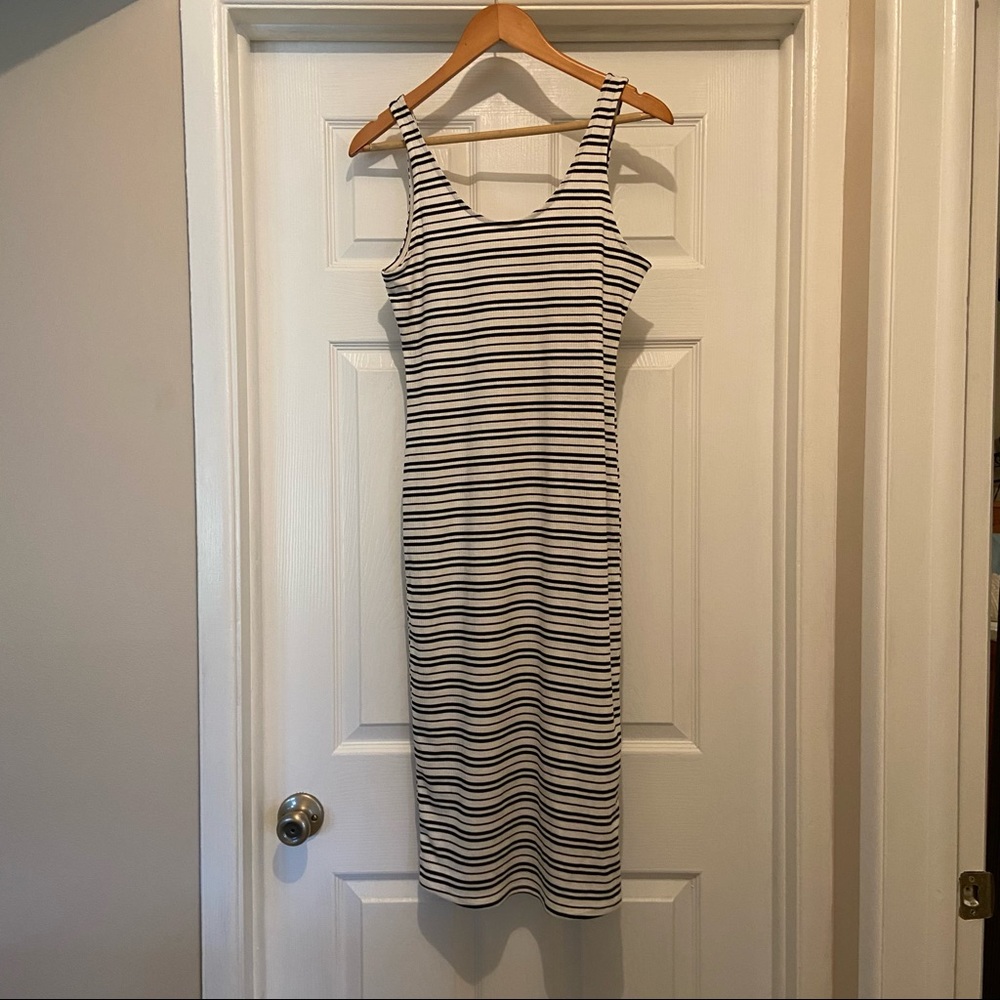 RIBBED STRIPED MIDI DRESS